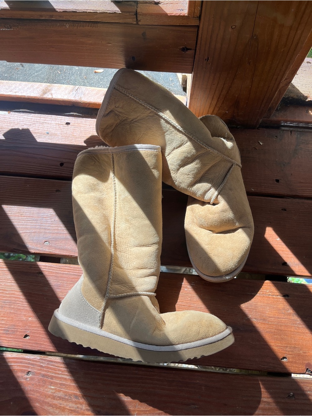Light Brown UGGS Size W7